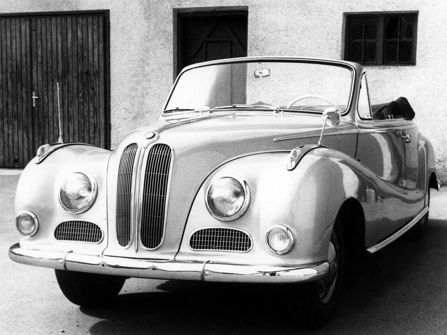  BMW 502 Convertible 1954 года  (фото 5 из 5)